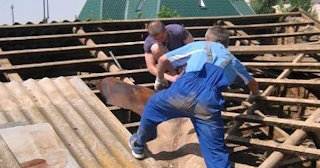 Демонтаж крыши в Тобольске - стоимость работ от 732 рублей за м2